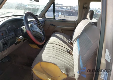 1992 Ford F150 z USA, uszkodzony, nr VIN 1FTEX15N4NKB29396